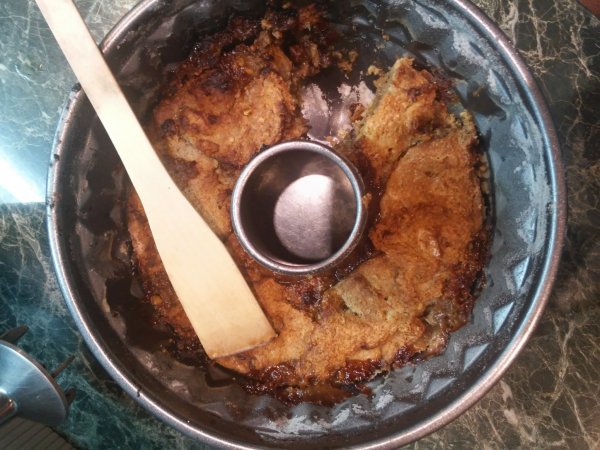 cukormentes, gluténmentes, tejmentes diós kuglóf-bejgli recept - Pink Dust blog